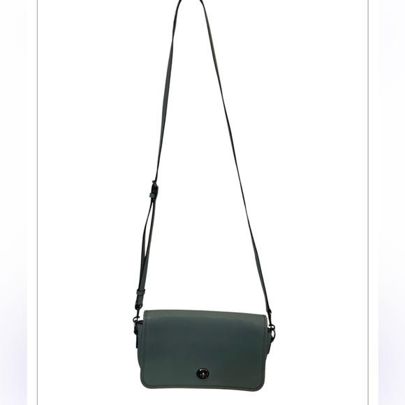 Coach 57325 Turnlock Crossbody in Glovetanned Leather - Cloud Blue - Picture 2 of 13